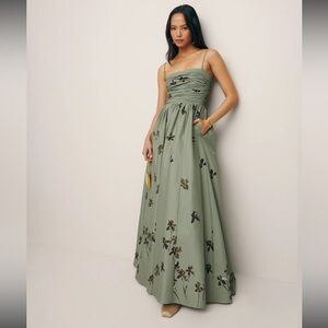 Kastoria dress in Iris Border (Sage)